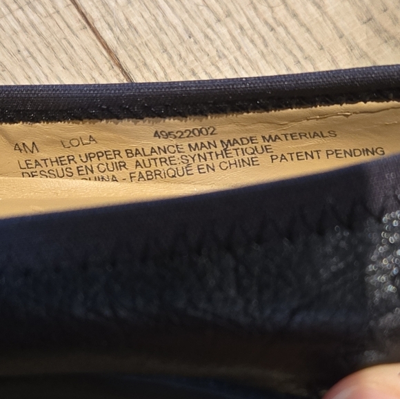 Naturalizer | Elegant Black 'Lola' Leather Wedge Shoes, Size 4M - Picture 9 of 9